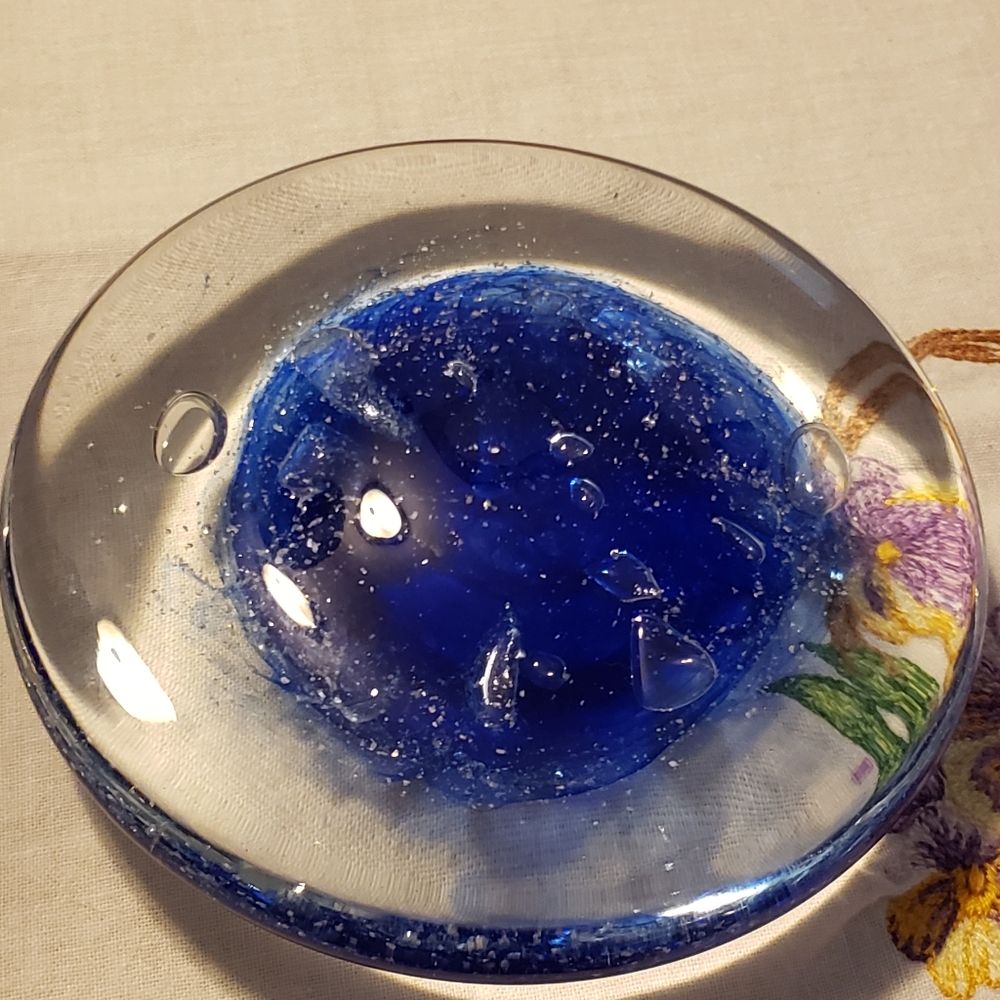 Vintage Round Flying Saucer Shaped Paper Weight Blown Glass & Controlled Bubbles